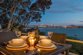 Arohanui Waterfront Villa, Auckland
